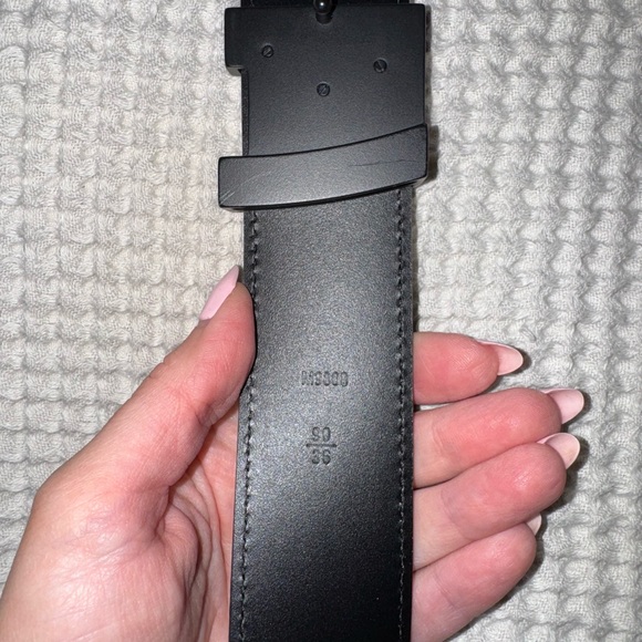 Louis Vuitton Men's Black Checkered Belt - Picture 5 of 8